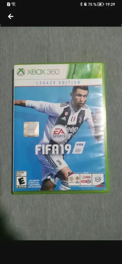 Juego FIFA 19 para Xbox 360 Legacy Edition - miniatura 1