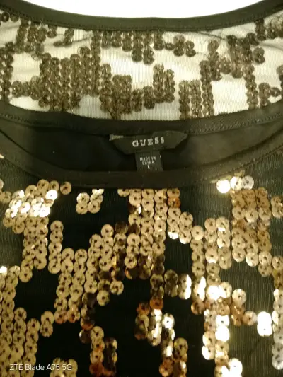 Vestido de lentejuelas doradas para fiesta - miniatura 5