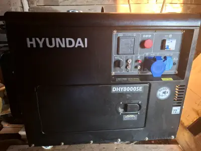 Generador eléctrico Hyundai DHY8000SE silencioso - miniatura 1
