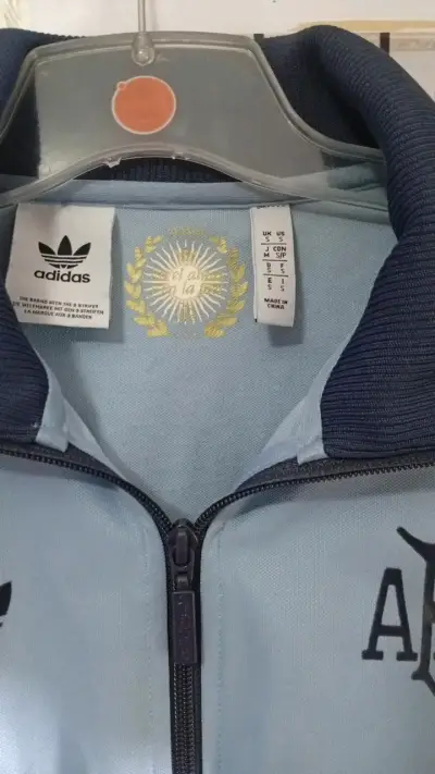 Chaqueta deportiva Adidas AFA celeste - miniatura 2