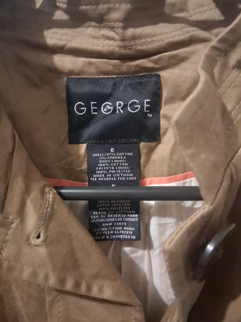 Chaqueta beige con cinturón - 4