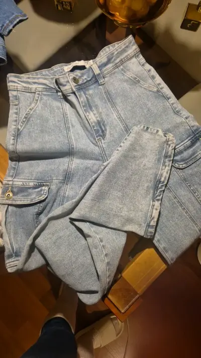 Jeans cortos de mezclilla azul con bolsillos - miniatura 5
