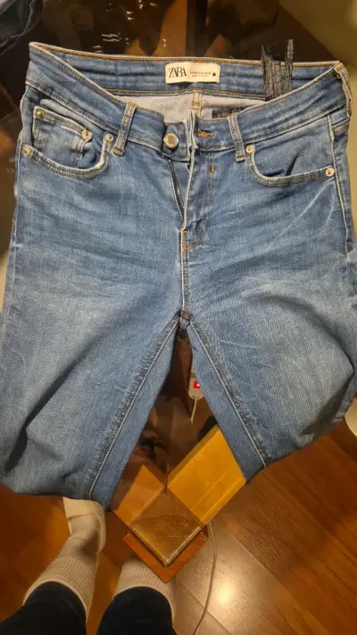 Jeans azul Zara para mujer talla 38 - miniatura 1