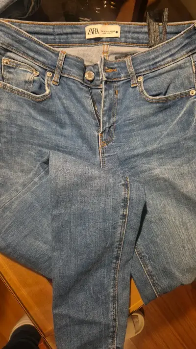 Jeans azul Zara para mujer talla 38 - miniatura 2