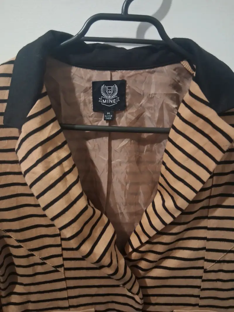 Blazer de rayas beige y negro - 3