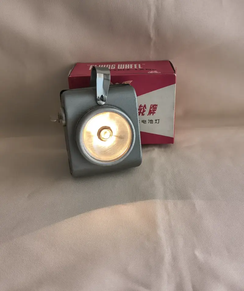 Linterna o Foco Vintage para Bicicleta Años 70 - 4