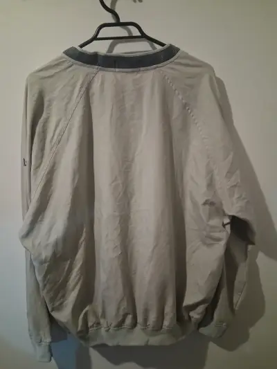Cortaviento Ashworth gris con cuello en V - miniatura 5