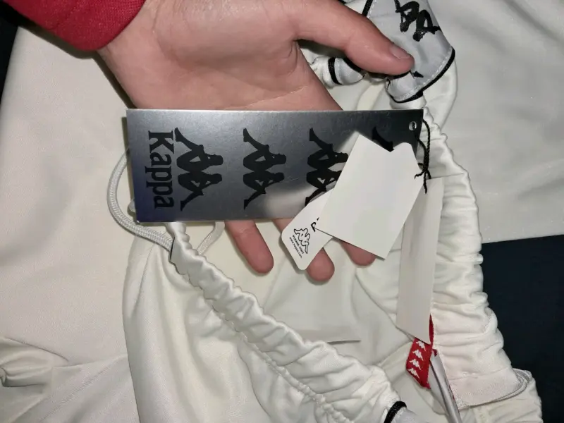Pantalón deportivos blanco Kappa con logo - 5