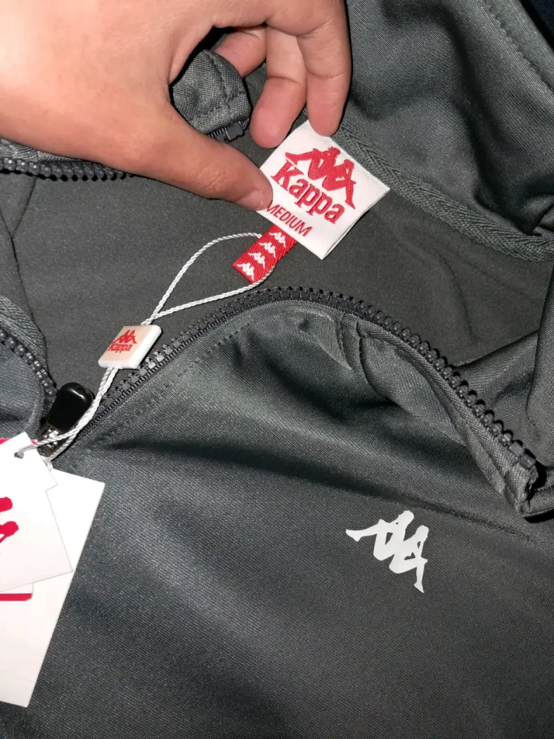Chaqueta deportiva Kappa negra con logo - 3