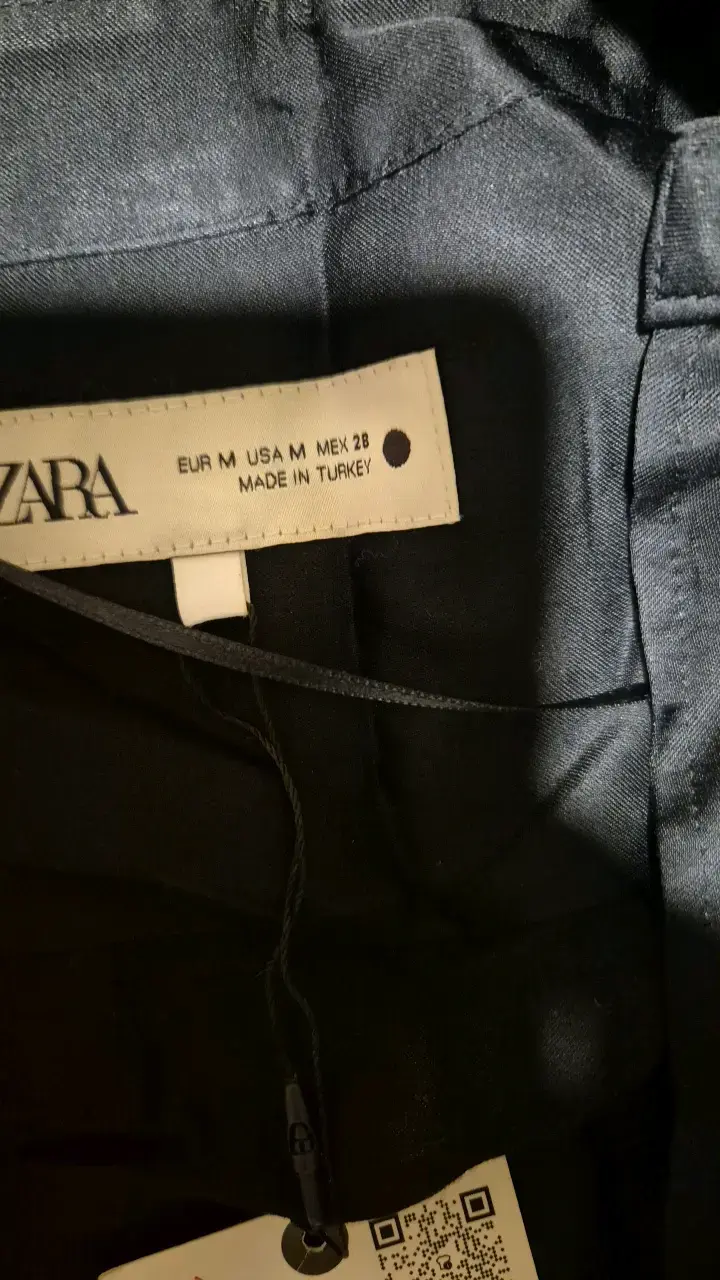 Camisa Negra de Satén Zara Talla M - 3