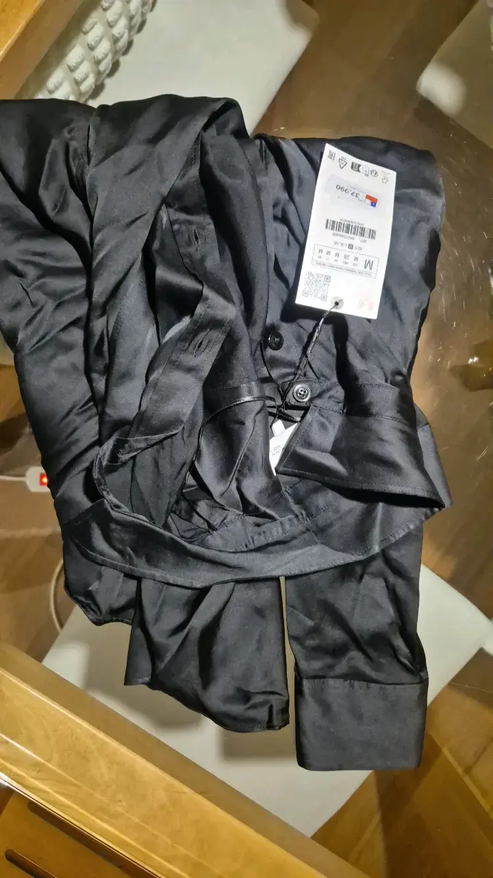 Camisa Negra de Satén Zara Talla M - 4