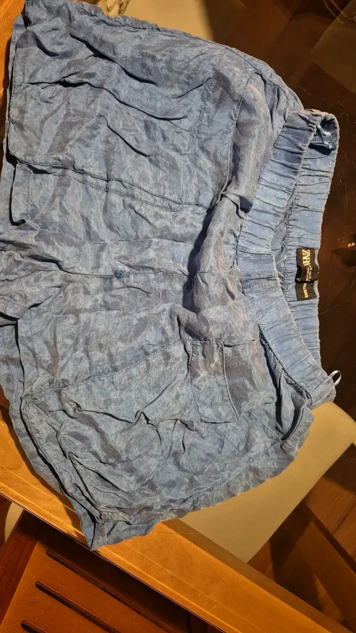 Shorts de mezclilla azul Zara para mujer - 1
