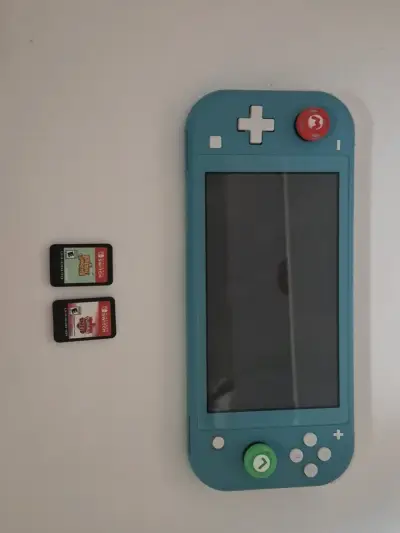 Nintendo Switch Lite azul con estuche Pikachu - miniatura 1