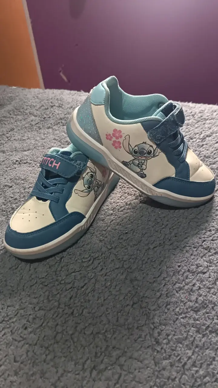 Zapatillas deportivas para niños con diseño - 2