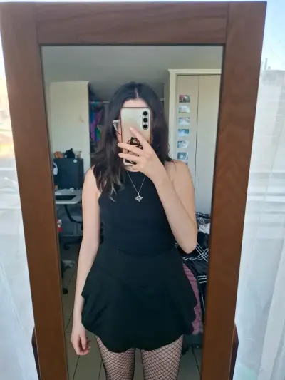 Conjunto de Top y Falda Negra - miniatura 1