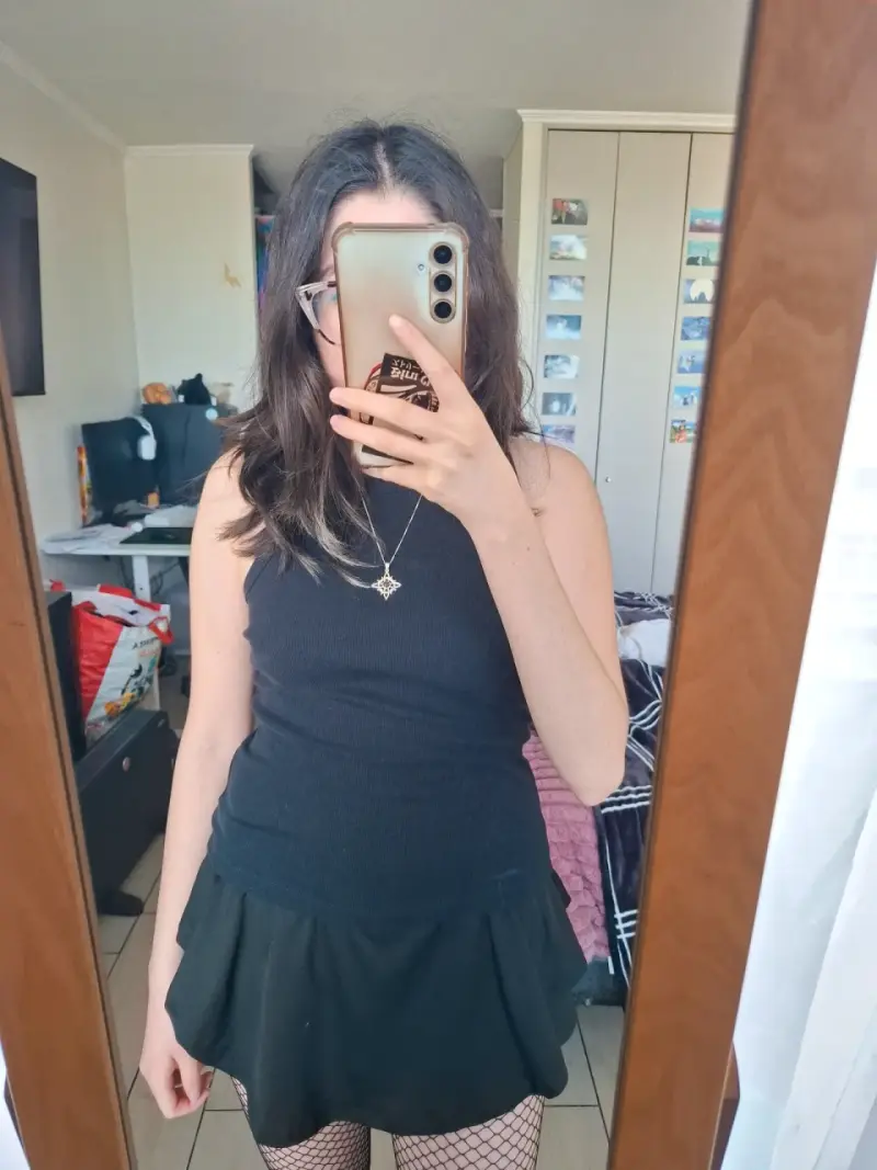 Conjunto de Top y Falda Negra - 2