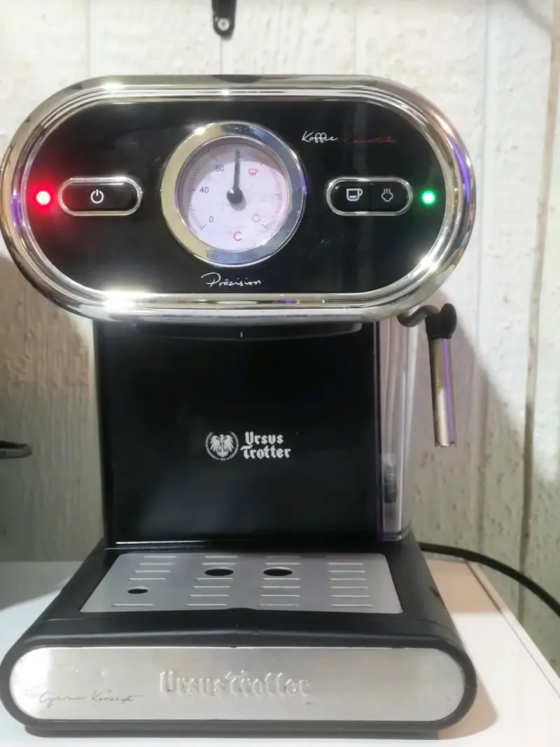 Cafetera espresso Ursus Trotter negra - 3