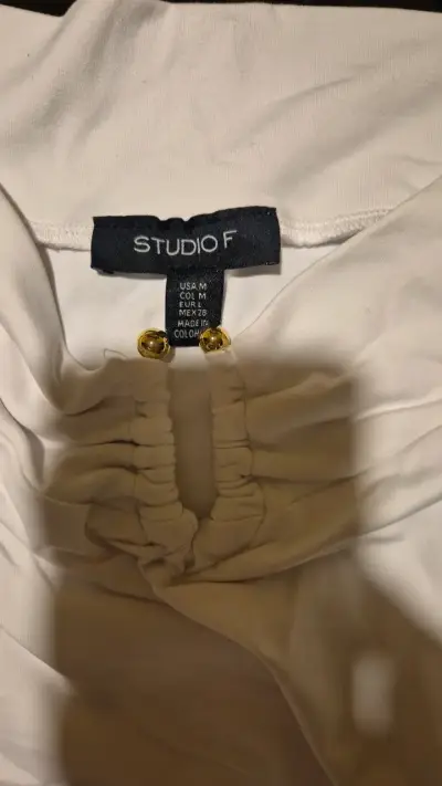 Blusa blanca de manga larga Studio F - miniatura 2