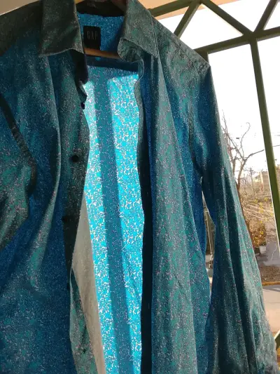 Camisa de hombre estampada azul GAP - miniatura 1