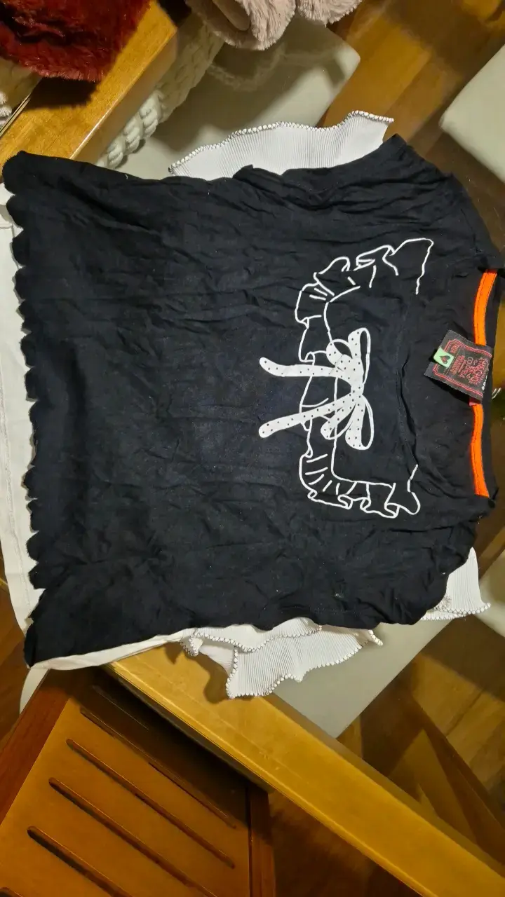 Polera blanca con volantes Zara - 2