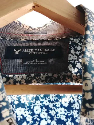 Camisa de hombre floral azul y blanca - miniatura 6