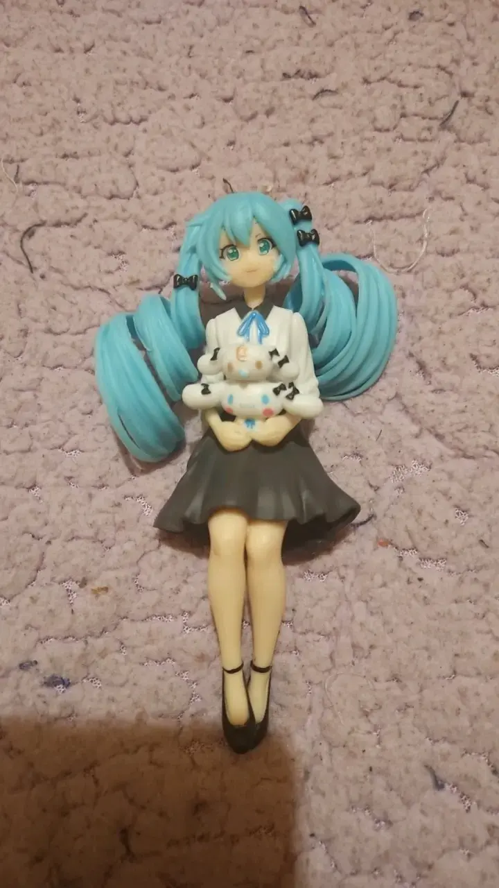 Figura de hatsune miku - 2