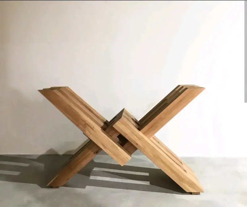 Mesa de Comedor de Vidrio con Sillas de Madera - 1