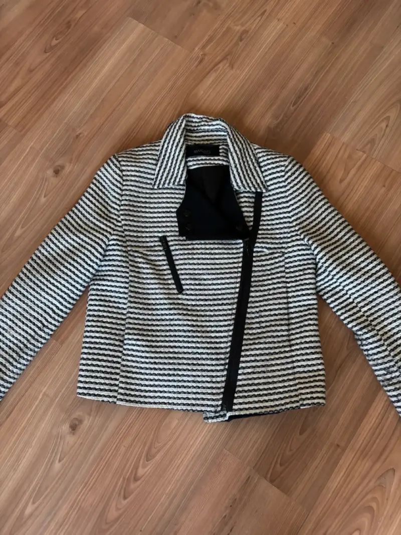 Chaqueta de rayas blanco y negro para mujer - 2