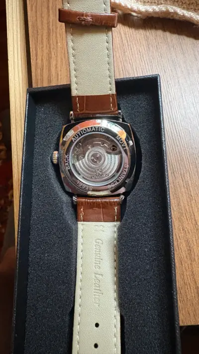 Reloj automático con correa de cuero marrón - miniatura 4