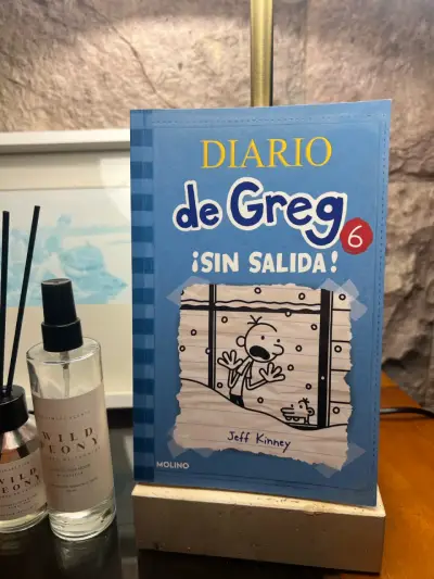 Diario de Greg 6: ¡Sin Salida! de Jeff Kinney - miniatura 1