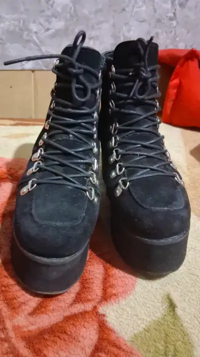 Botines de Plataforma Negros con Cordones - miniatura 3