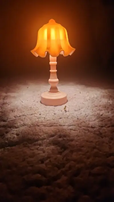 Lámpara de noche decorativa - miniatura 1