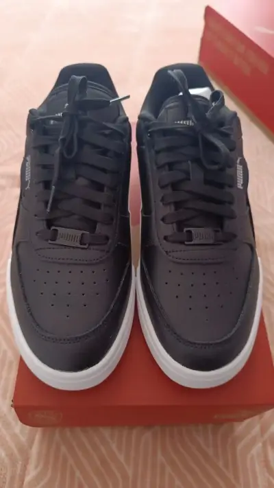 Zapatillas  negras Puma para hombre - miniatura 1