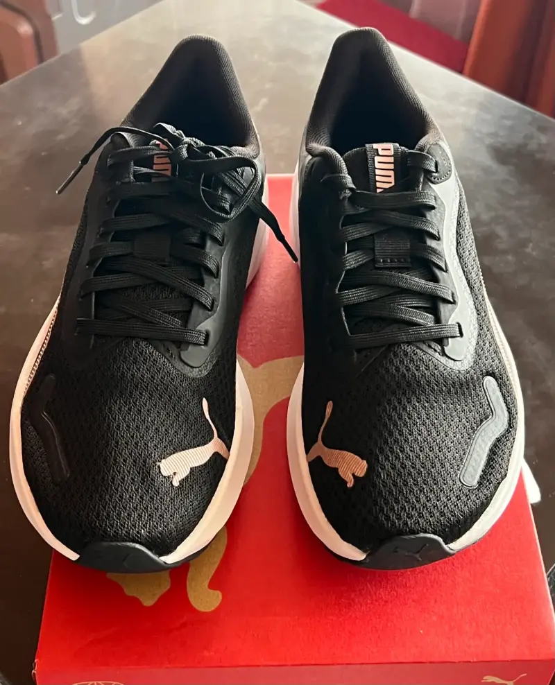 Zapatillas deportivas negras Puma para mujer - 1