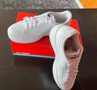 Zapatillas  blancas Puma - miniatura 2