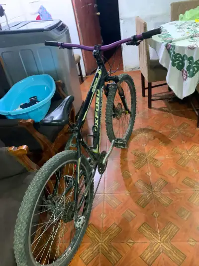 Bicicleta Oxford Mountainbike con Manubrio Morado - miniatura 1