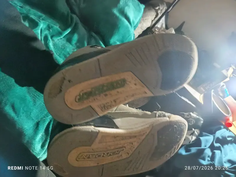 Zapatillas deportivas Air Jordan gris y verde - 4