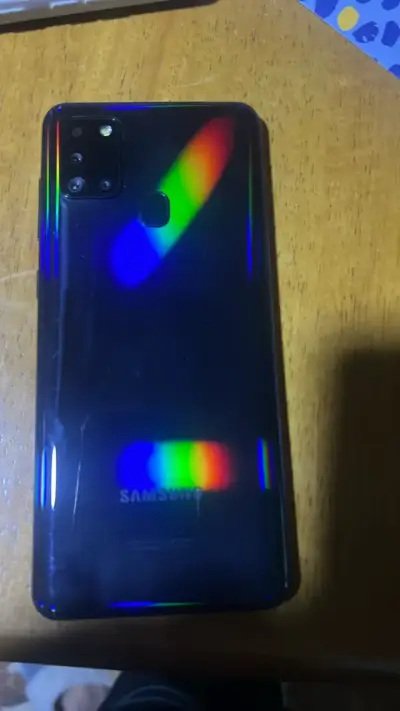 Smartphone Samsung Galaxy A21s en buen estado - miniatura 2
