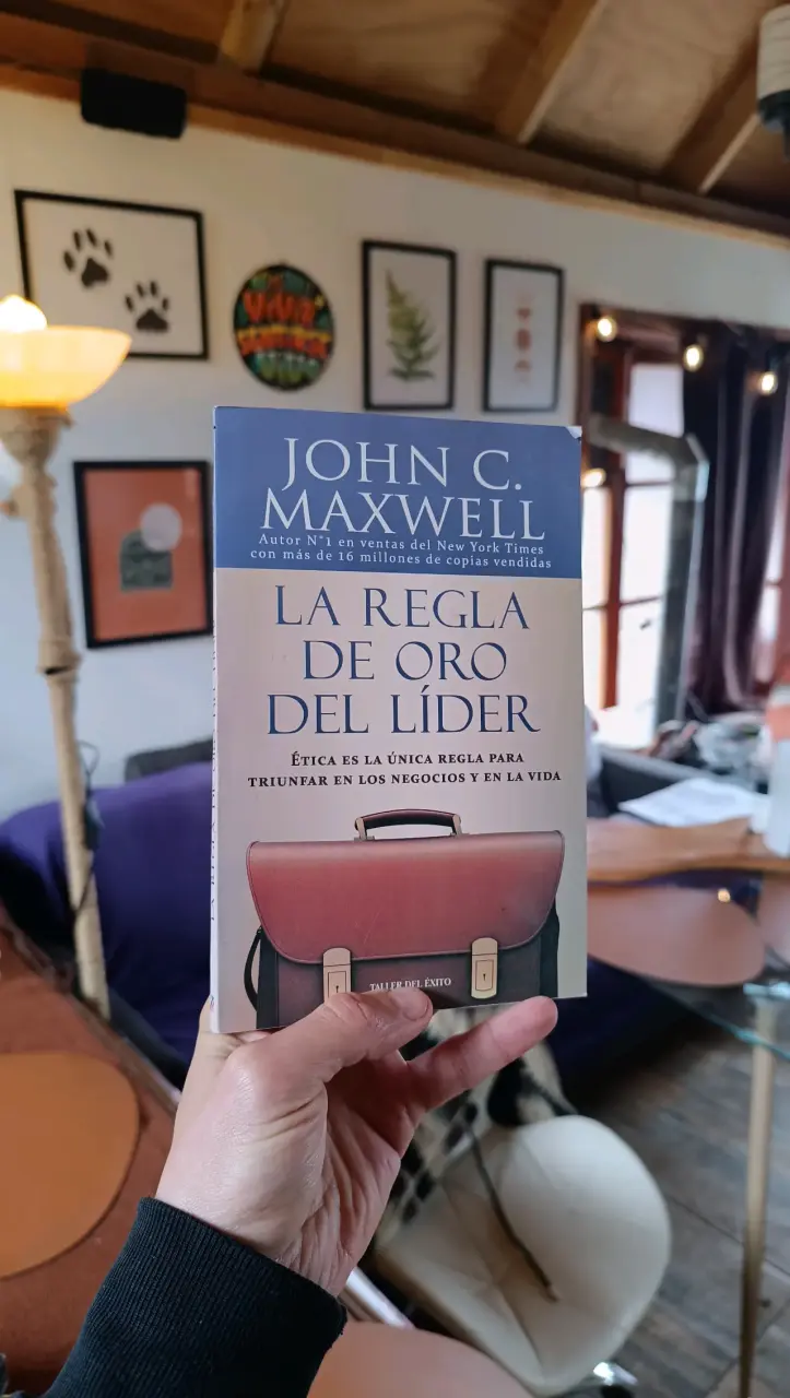 Libro La Regla de Oro del Líder de John C. Maxwel