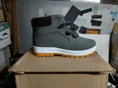 Botines de niño en varios colores - miniatura 3