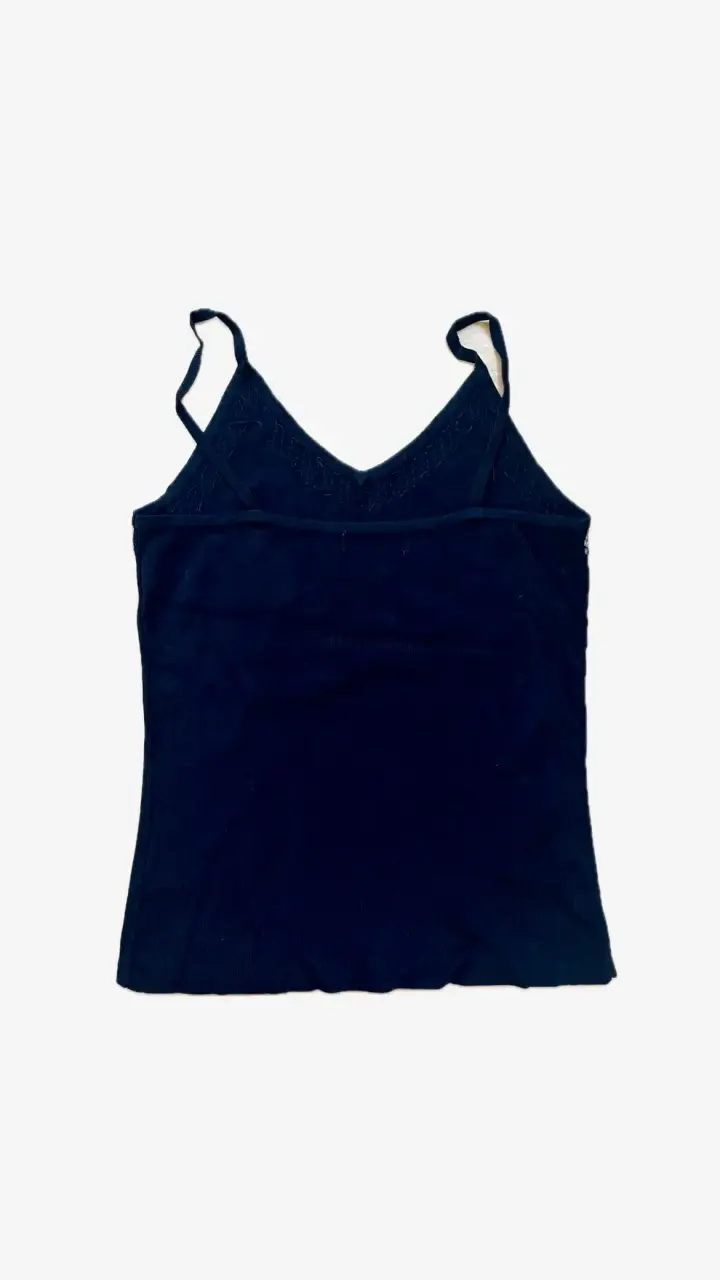 Polera sin mangas azul con detalles brillantes - 2