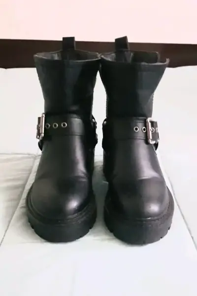 Botines negros de cuero sintético Sybilla - miniatura 1
