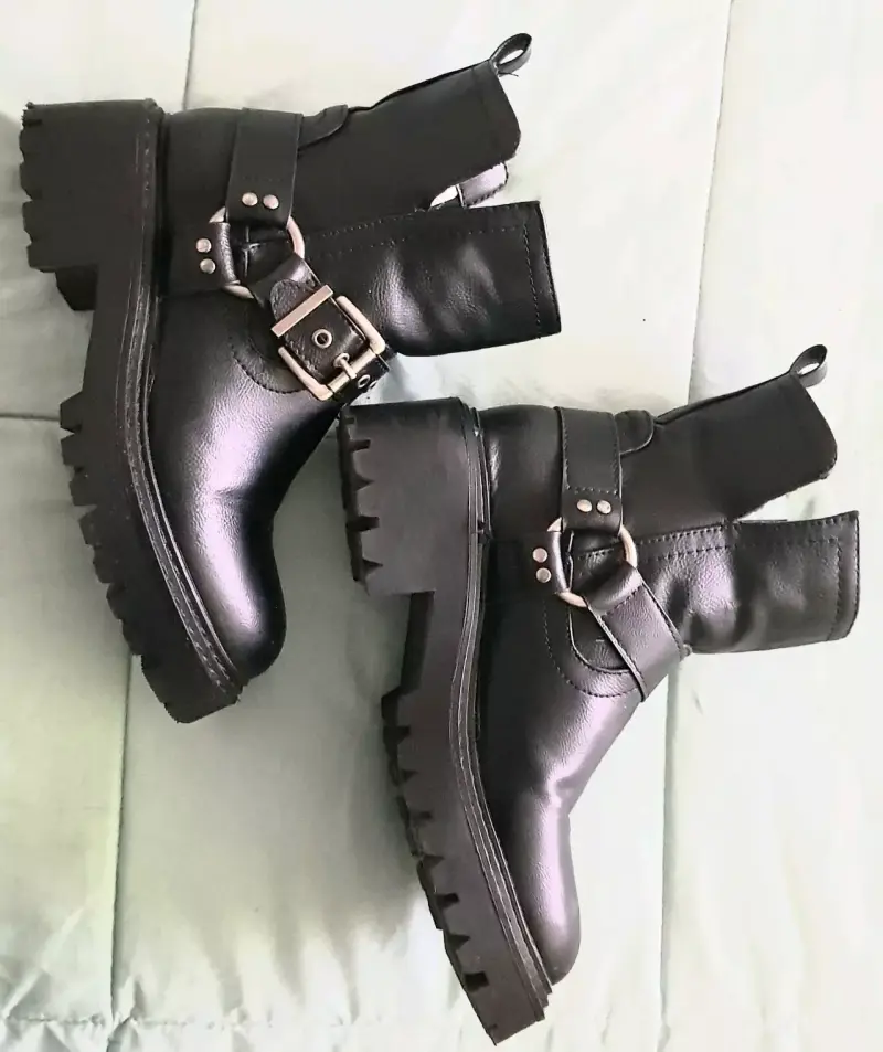 Botines negros de cuero sintético Sybilla - 2