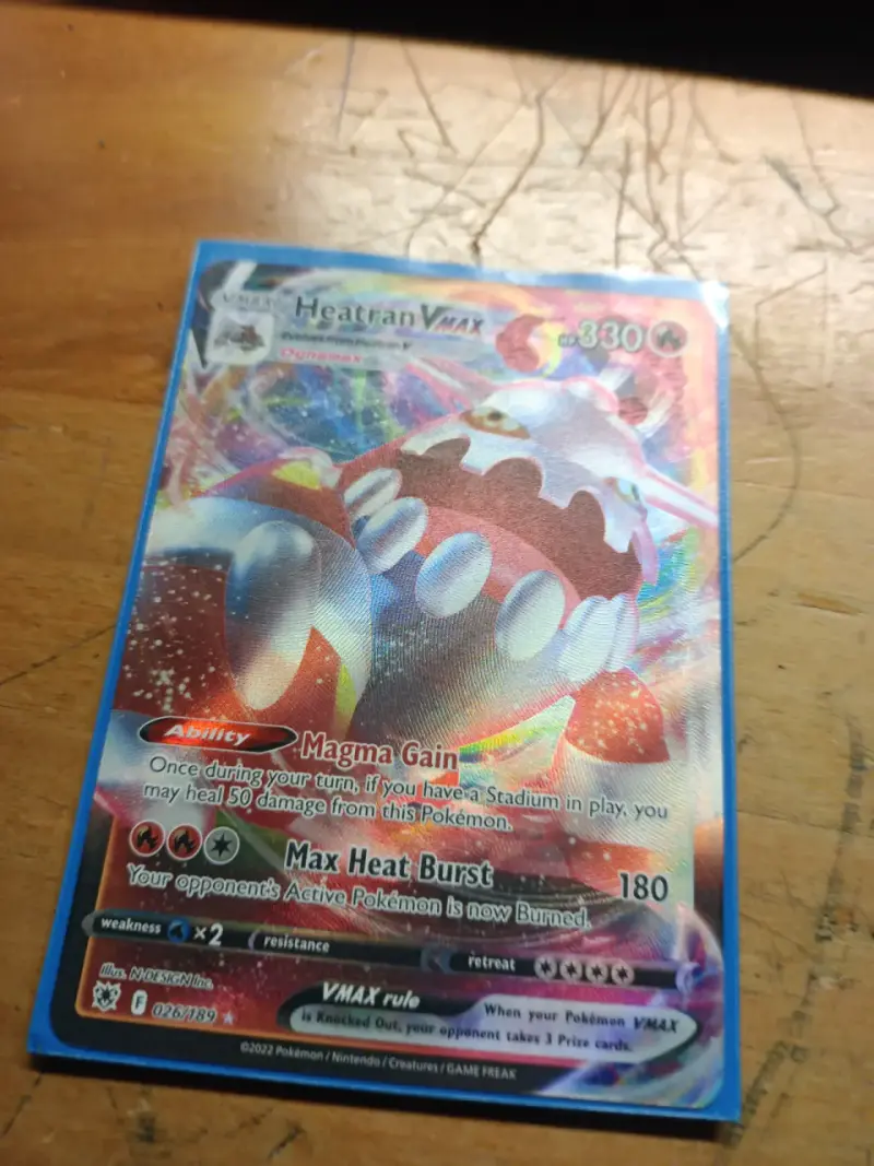 Carta Pokémon Heatran VMAX 026/189