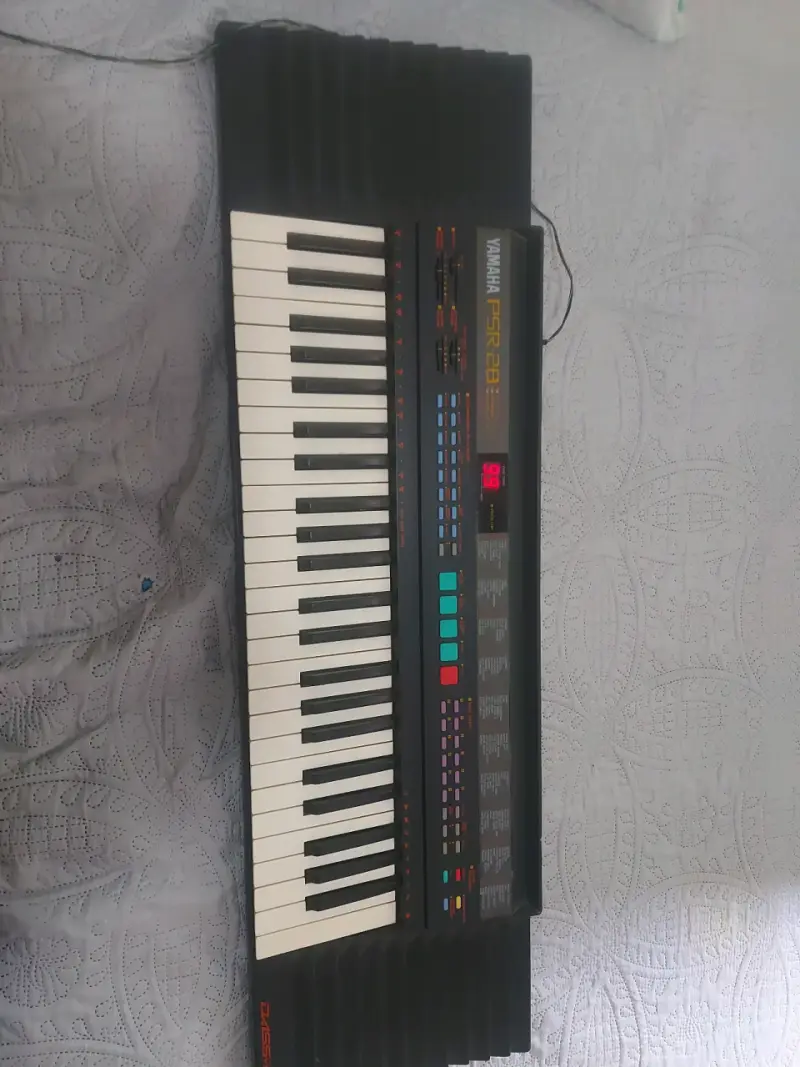 Teclado Yamaha PSR-28 con sistema DAS - 4
