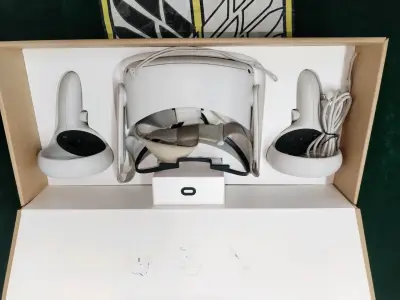 Realidad Virtual Oculus Quest 2 con Controladores - miniatura 1