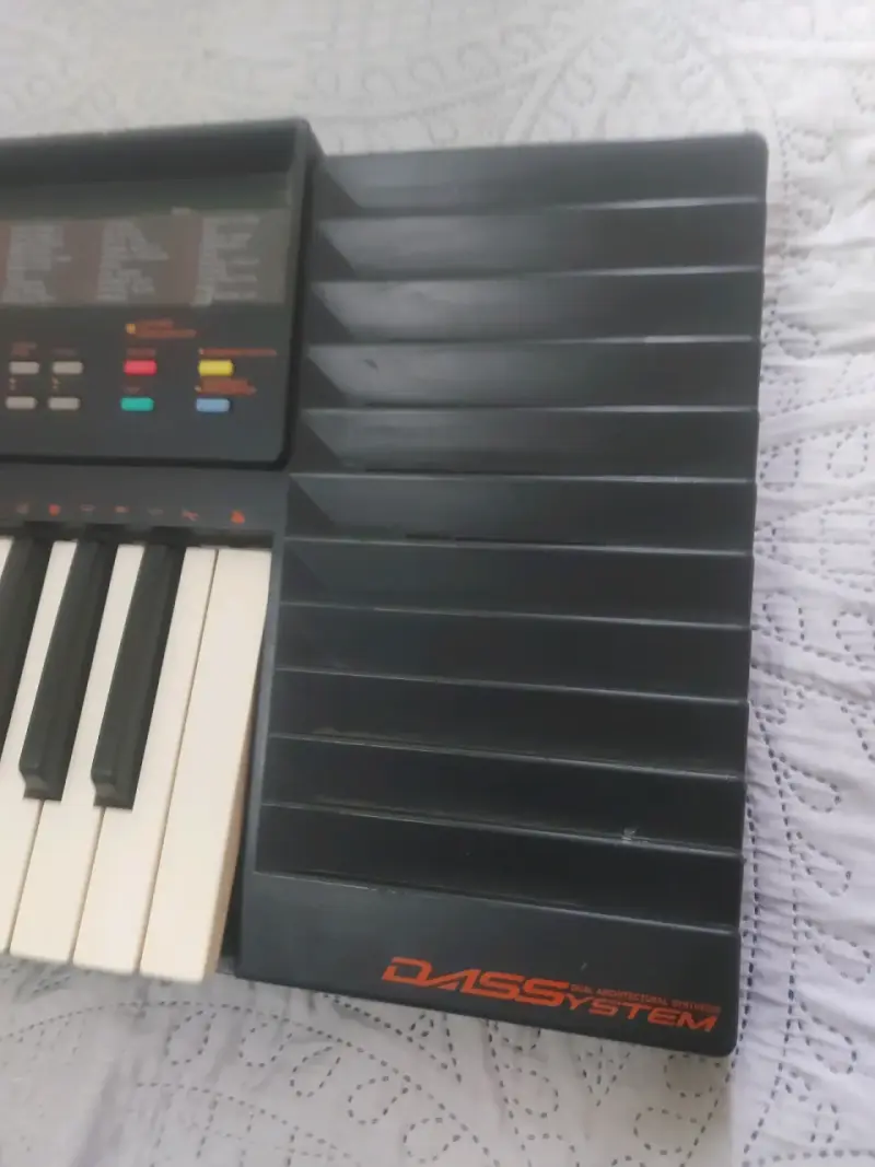 Teclado Yamaha PSR-28 con sistema DAS - 3