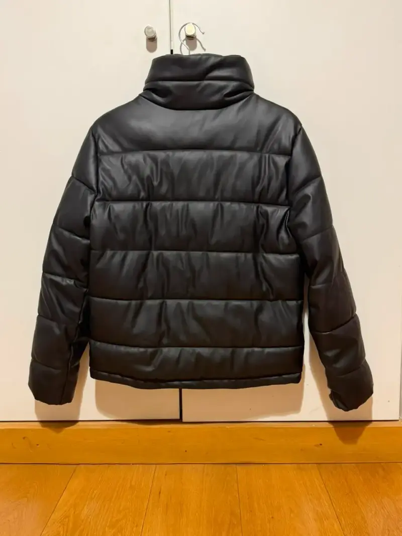 Chaqueta acolchada negra para invierno - 2