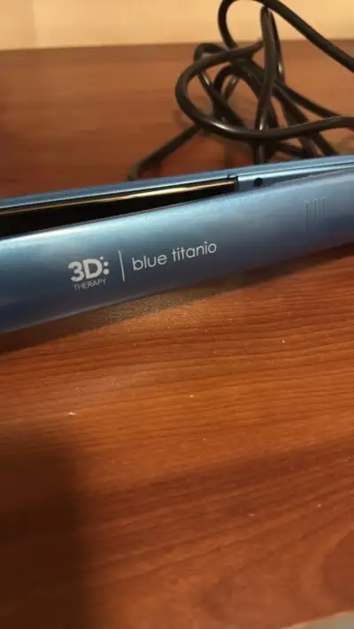 Plancha de Pelo Gama 3D Therapy Blue Titanio - miniatura 2