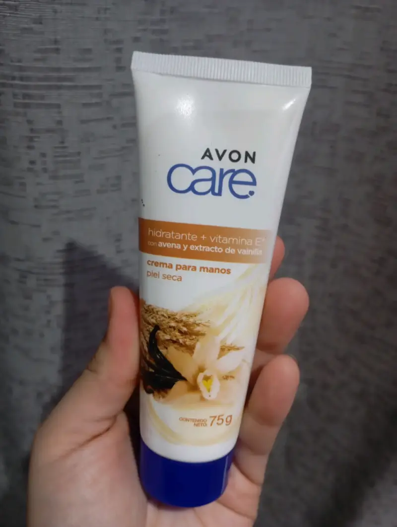 Crema para manos Avon Care hidratante con avena